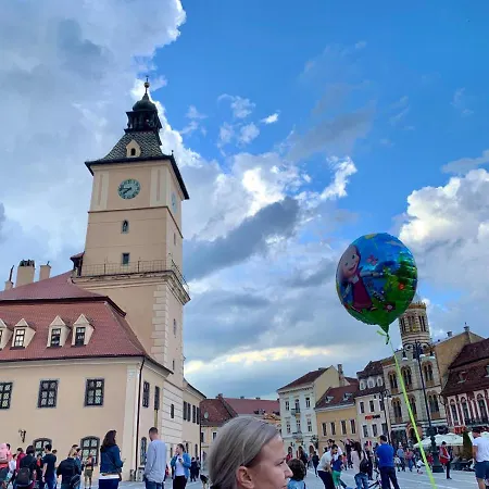 Cosy In The Heart Of The Old Town Center * Брашов